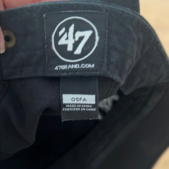 47 Black Baseball Cap with Curved Brim - Picture 5 of 8